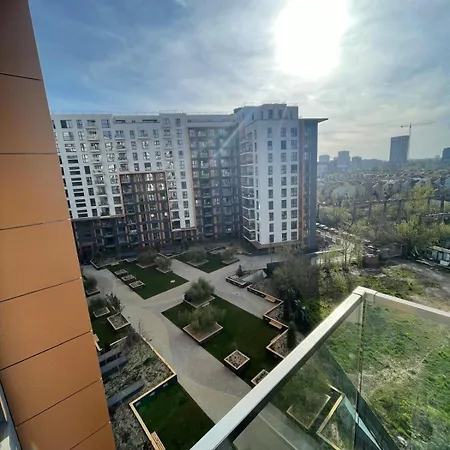 Parcului20 Near Romexpo, Herastrau Park