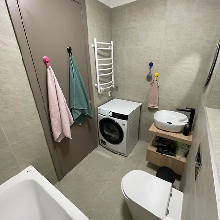 Parcului20 Near Romexpo, Herastrau Park *