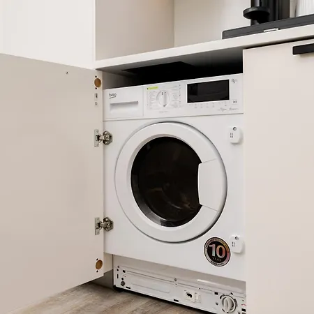 Parcului20 Near Romexpo, Herastrau Park * ブカレスト