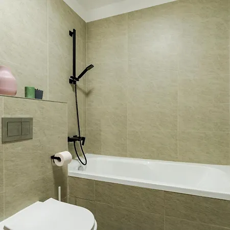 Parcului20 Near Romexpo, Herastrau Park *