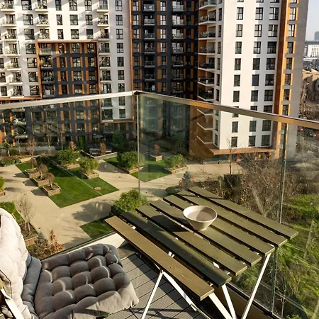 Parcului20 Near Romexpo, Herastrau Park *