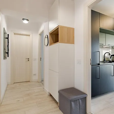 Parcului20 Near Romexpo, Herastrau Park Bukarest