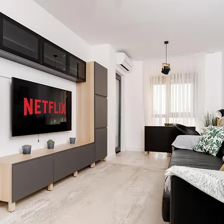 Parcului20 Near Romexpo, Herastrau Park * Bucarest