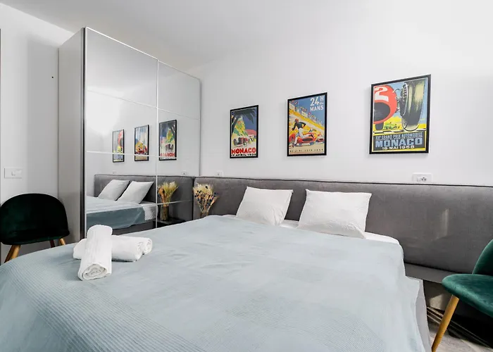 Parcului20 Near Romexpo, Herastrau Park *