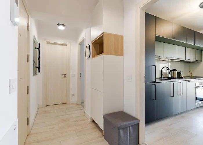 Parcului20 Near Romexpo, Herastrau Park Bucureşti